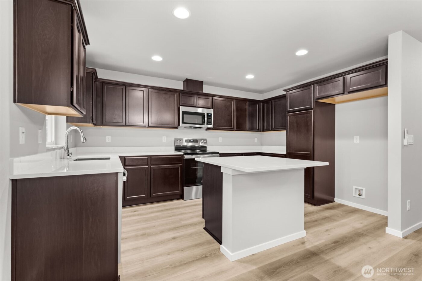 4453 74TH Drive NE, Marysville, WA 98270