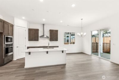 324 N 55th Street #32, Mount Vernon, WA 98273 - Photo 4