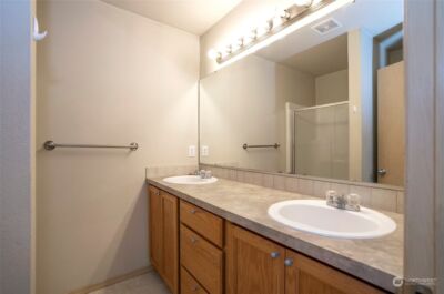11525 7th Avenue Ct E, Tacoma, WA 98445 - Photo 16