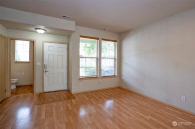 11525 7th Avenue Ct E, Tacoma, WA 98445 - Photo 3