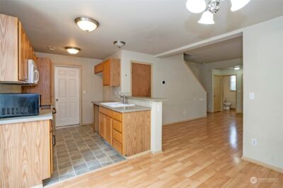 11525 7th Avenue Ct E, Tacoma, WA 98445 - Photo 8
