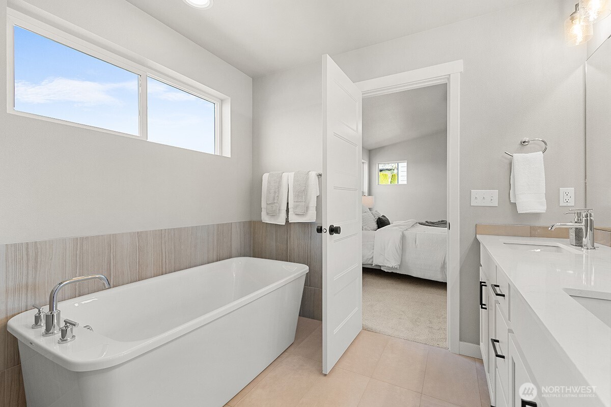 8121 73rd Place NE, Marysville, WA 98270