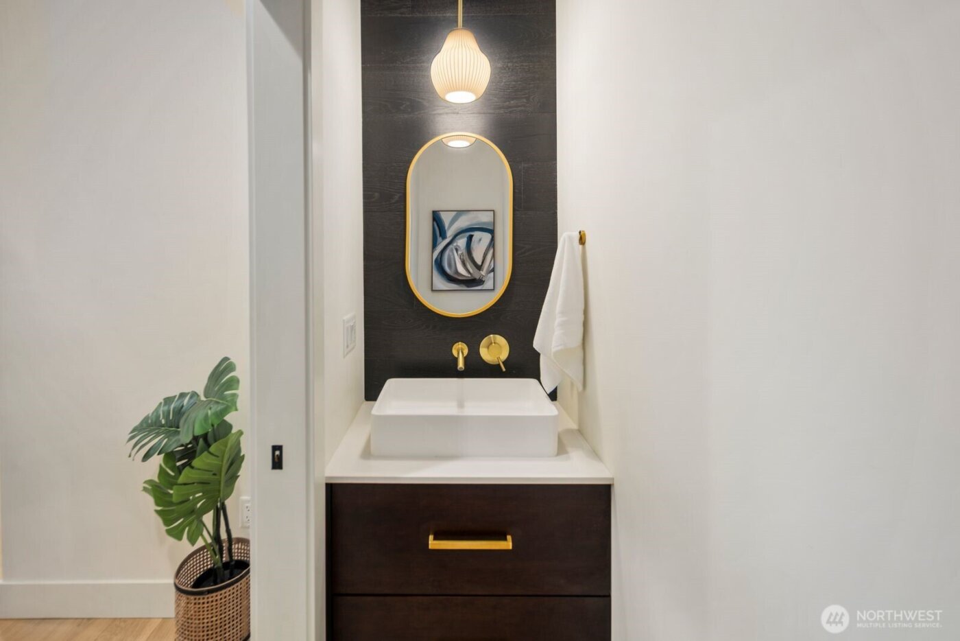 5059 37th Avenue SW, Seattle, WA 98126