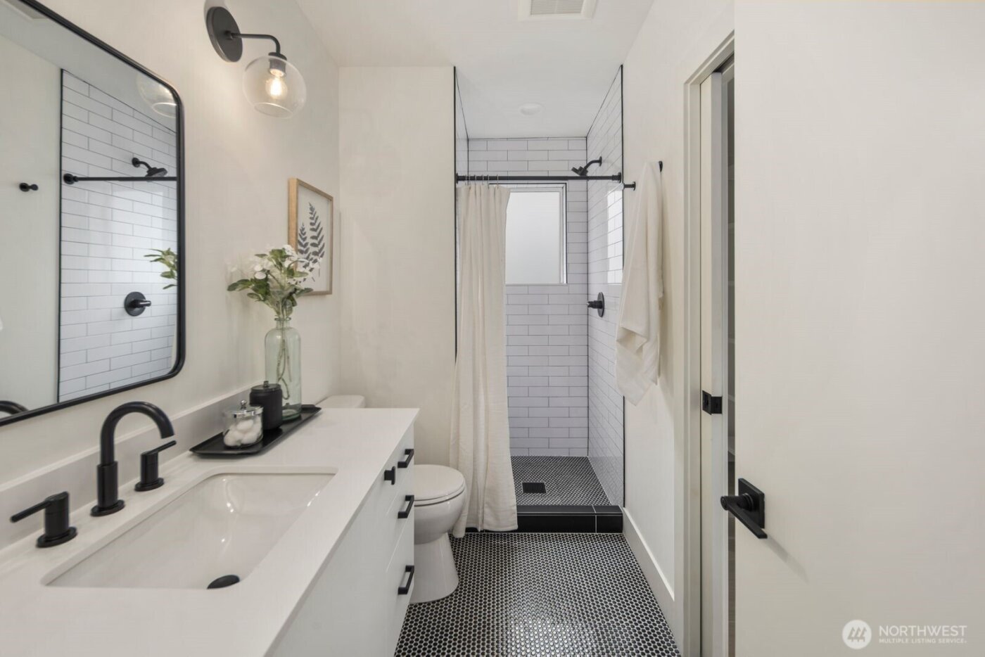 5059 37th Avenue SW, Seattle, WA 98126