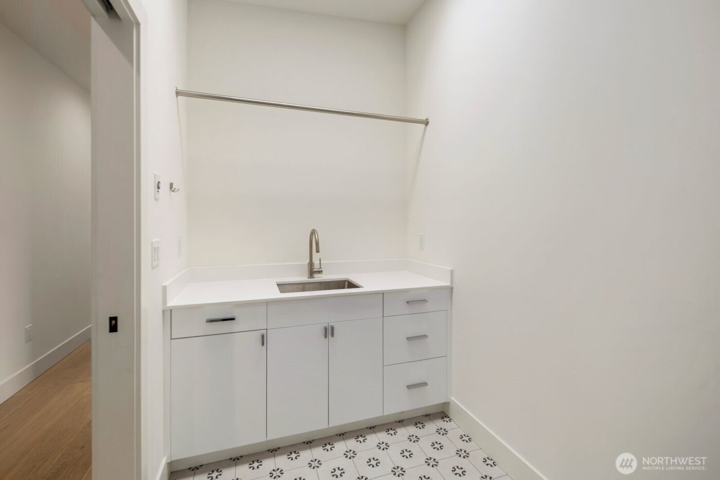 5059 37th Avenue SW, Seattle, WA 98126