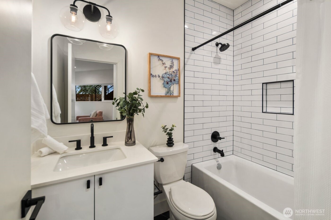 5059 37th Avenue SW, Seattle, WA 98126