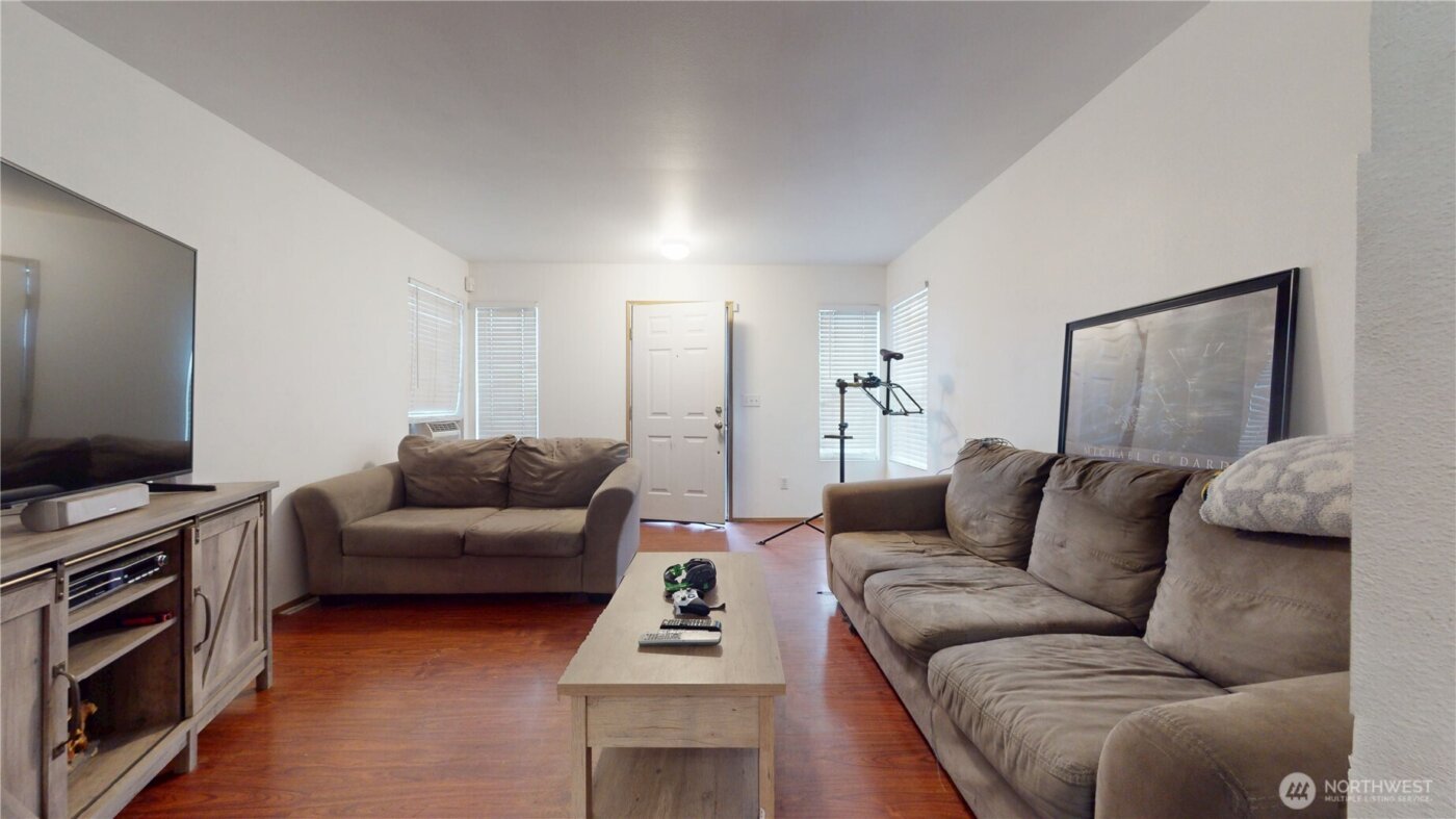 14904 99th Ave Se , Yelm, WA 98597