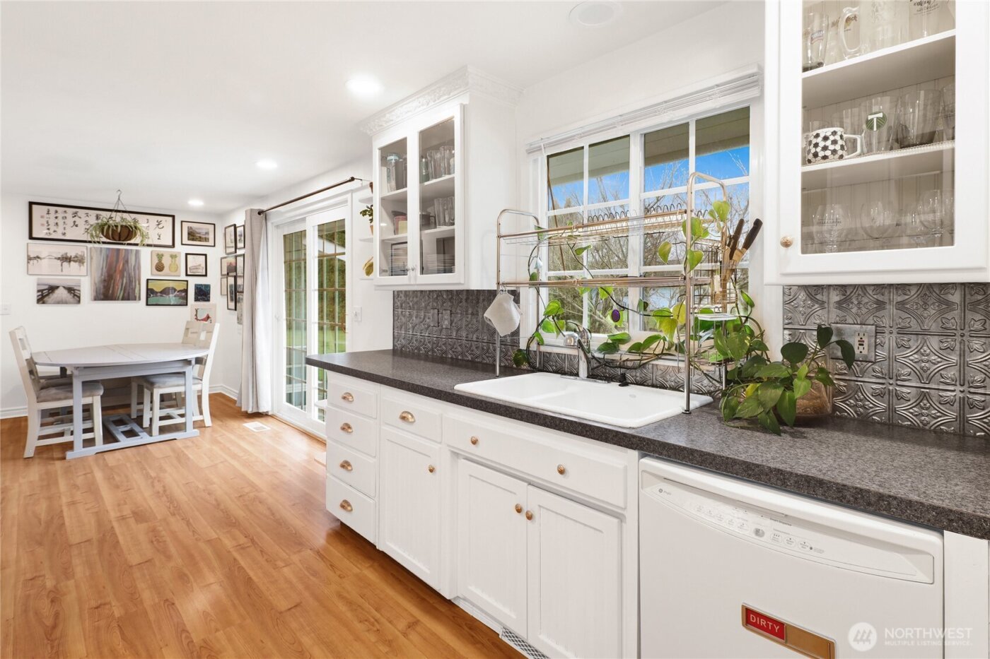 851 Garden Drive , Lynden, WA 98264