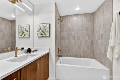 11011 Goodwin Way NE, Seattle, WA 98125 - Photo 20