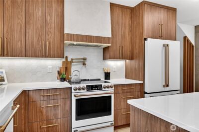 11011 Goodwin Way NE, Seattle, WA 98125 - Photo 22