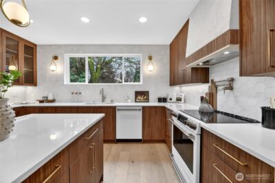 11011 Goodwin Way NE, Seattle, WA 98125 - Photo 23