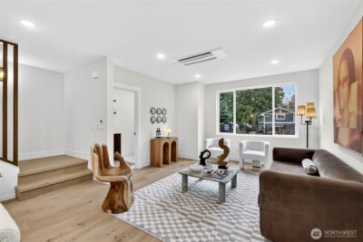 11011 Goodwin Way NE, Seattle, WA 98125 - Photo 7