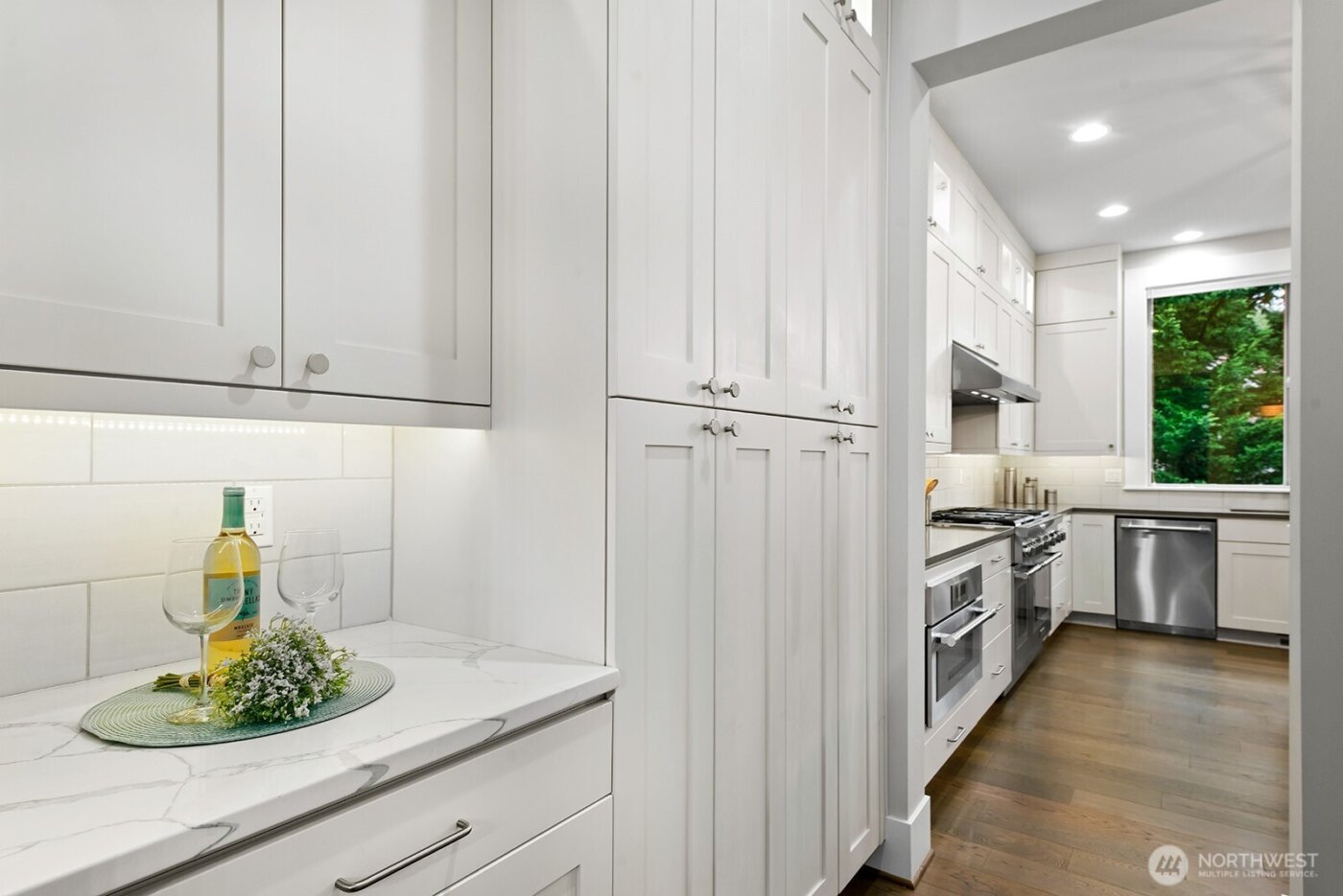 22250 NE 3rd Court , Sammamish, WA 98074-3742