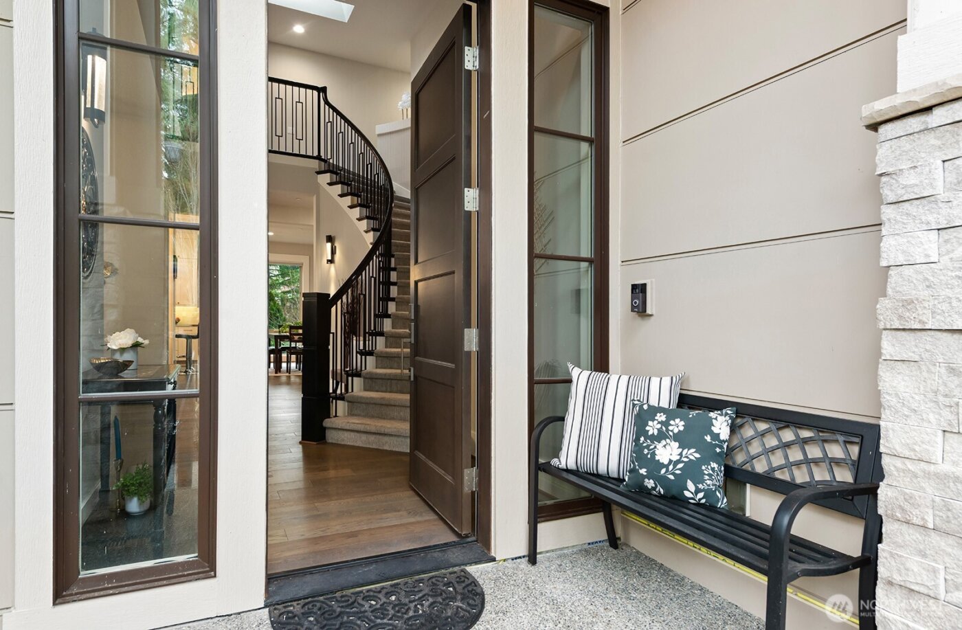 22250 NE 3rd Court , Sammamish, WA 98074-3742