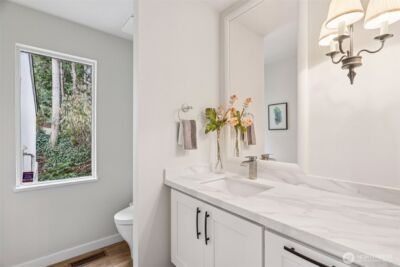 1220 80th Place NE, Medina, WA 98039 - Photo 29