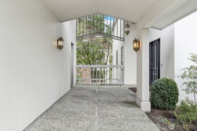 1220 80th Place NE, Medina, WA 98039 - Photo 5