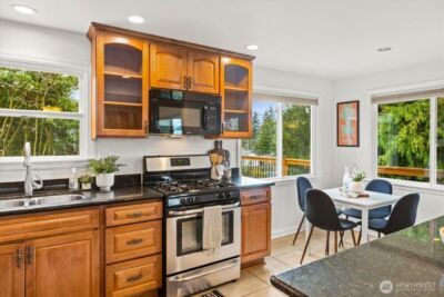 11513 Palatine Avenue N, Seattle, WA 98133 - Photo 11