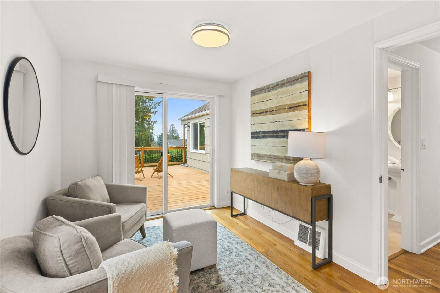 11513 Palatine Avenue N, Seattle, WA 98133