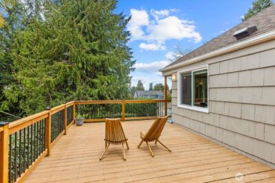 11513 Palatine Avenue N, Seattle, WA 98133 - Photo 20