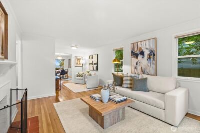 11513 Palatine Avenue N, Seattle, WA 98133 - Photo 2