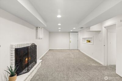 11513 Palatine Avenue N, Seattle, WA 98133 - Photo 29