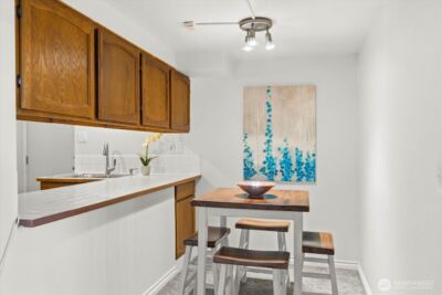 11513 Palatine Avenue N, Seattle, WA 98133 - Photo 31