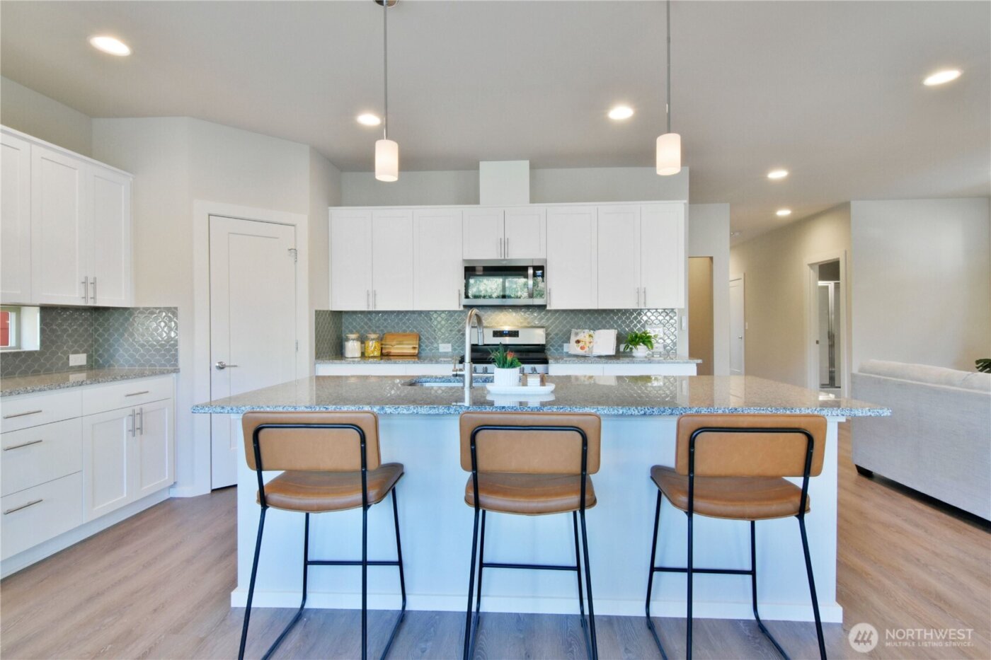 218 SW 96th Lane , Seattle, WA 98106