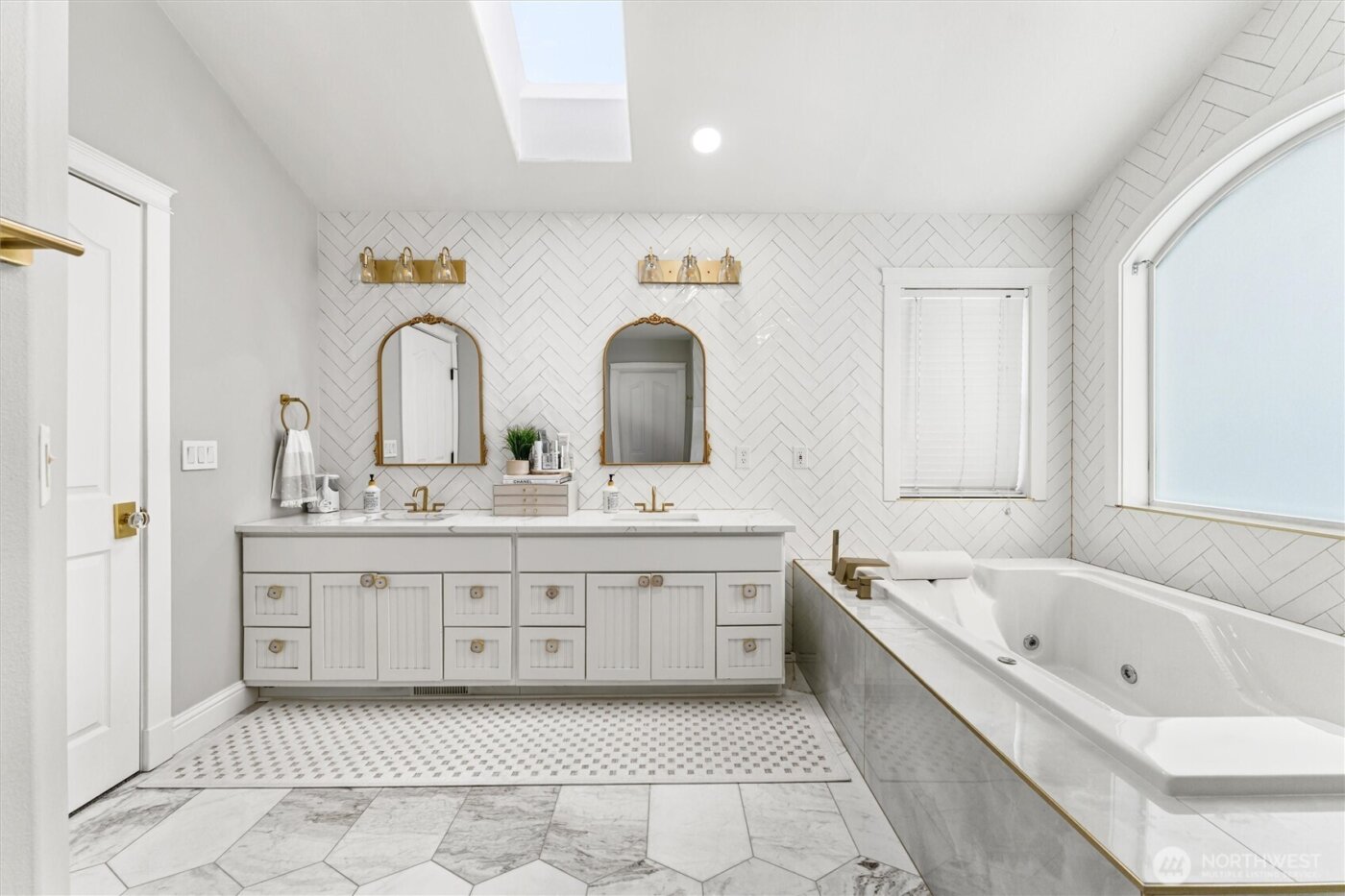 5228 Highland Dr SE , Auburn, WA 98092-8732