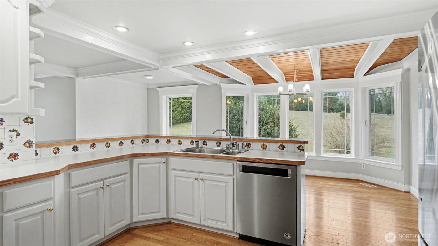 18530 SE 145th Street , Renton, WA 98059