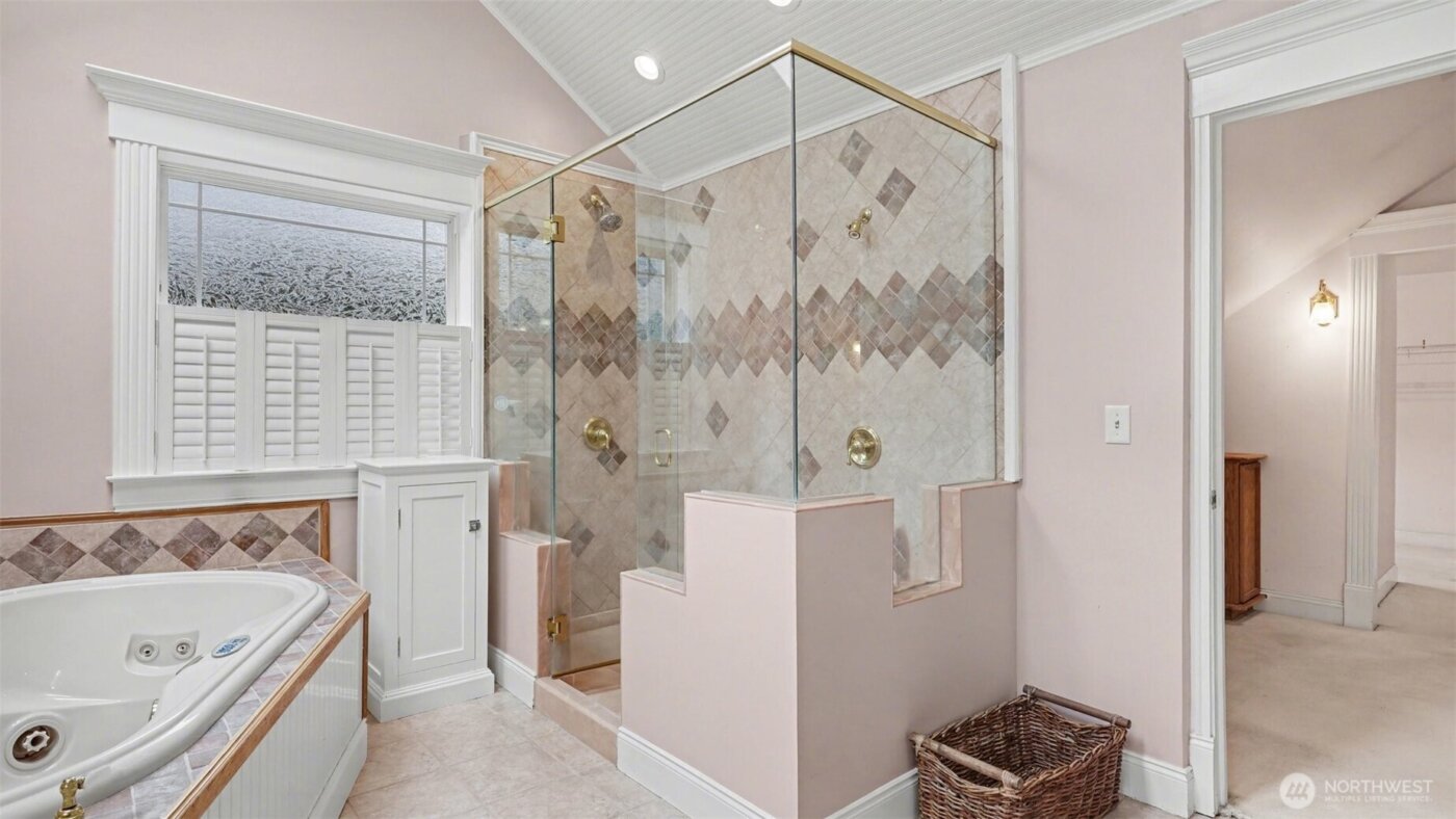 18530 SE 145th Street , Renton, WA 98059