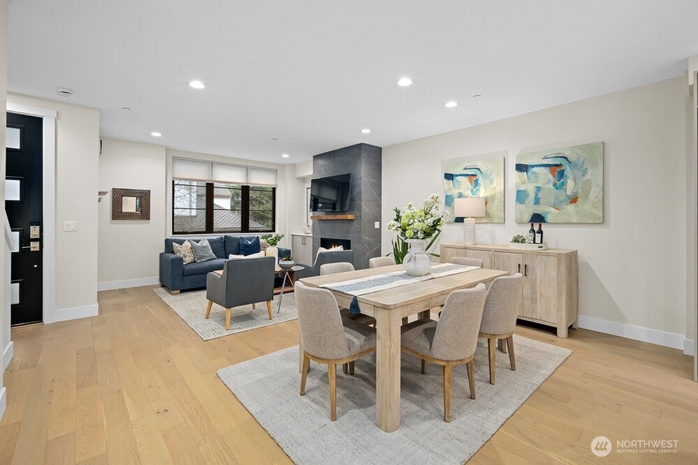 11223 NE 13th Lane , Bellevue, WA 98004