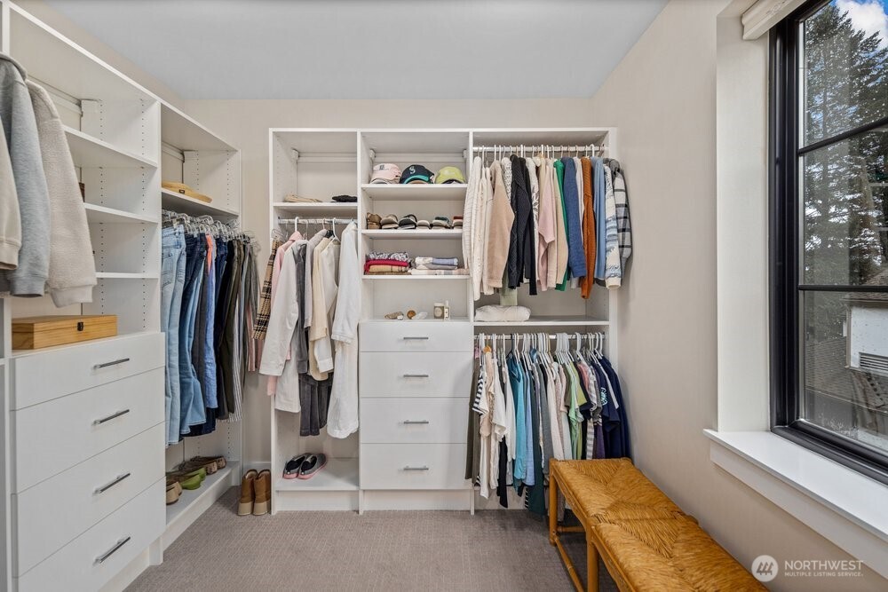 11223 NE 13th Lane , Bellevue, WA 98004