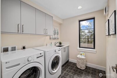 11223 NE 13th Lane , Bellevue, WA 98004 - Photo 33