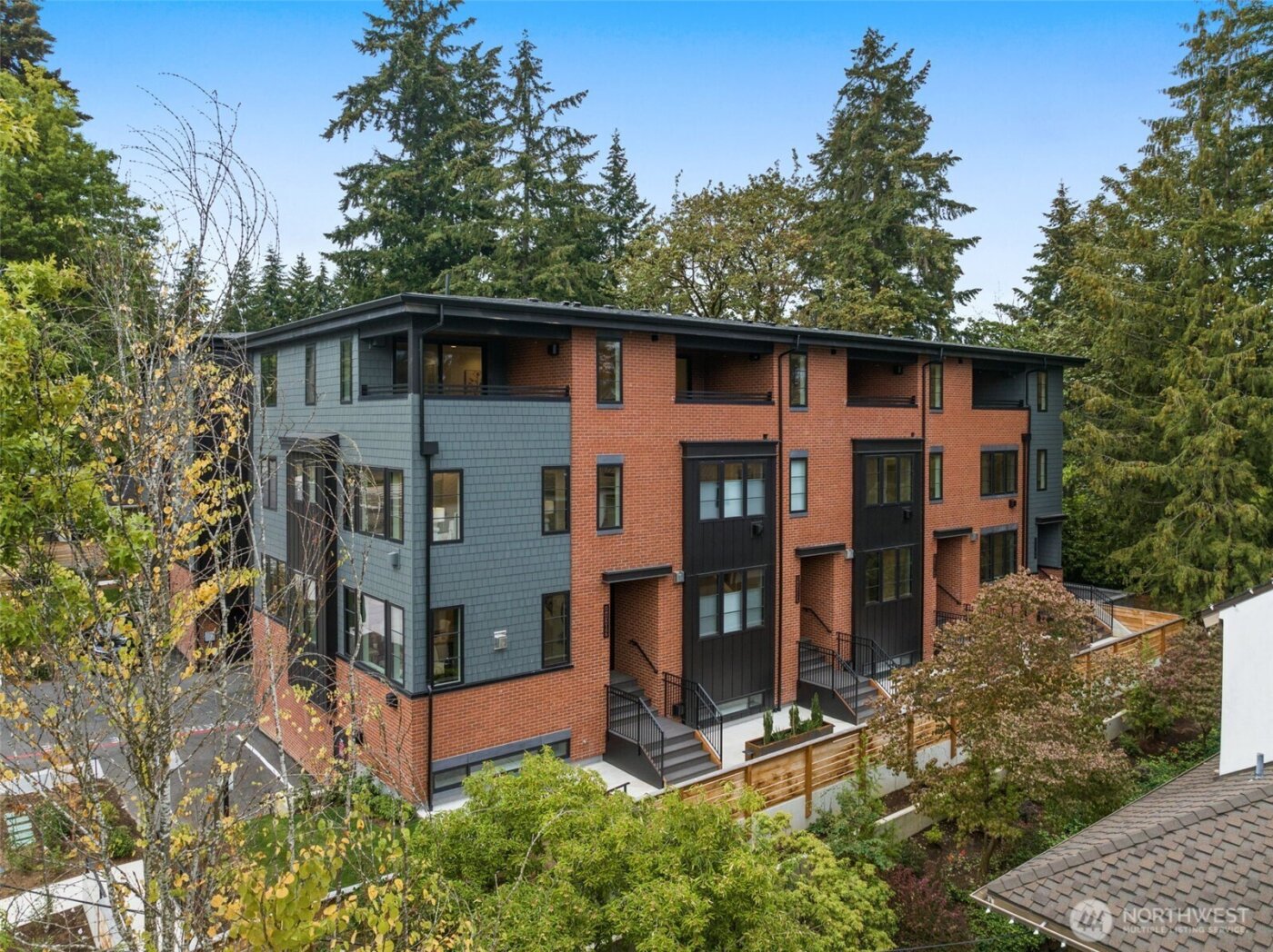 11223 NE 13th Lane , Bellevue, WA 98004
