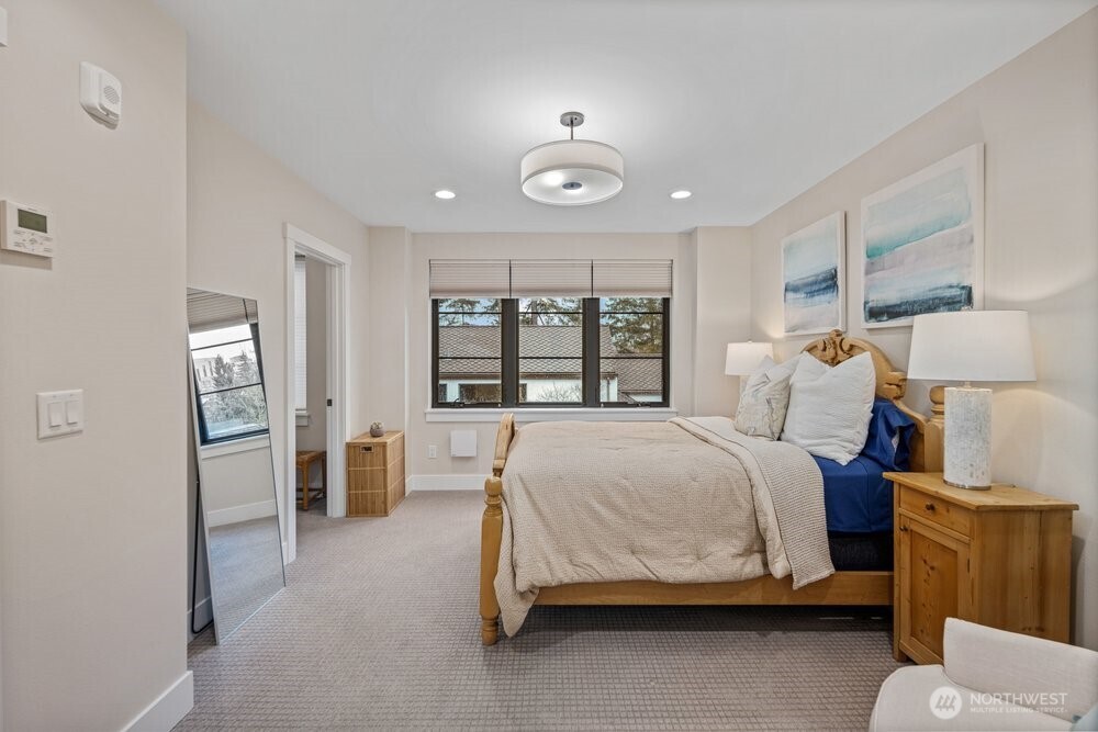 11223 NE 13th Lane , Bellevue, WA 98004