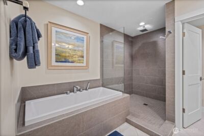 11223 NE 13th Lane , Bellevue, WA 98004 - Photo 23