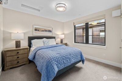 11223 NE 13th Lane , Bellevue, WA 98004 - Photo 33