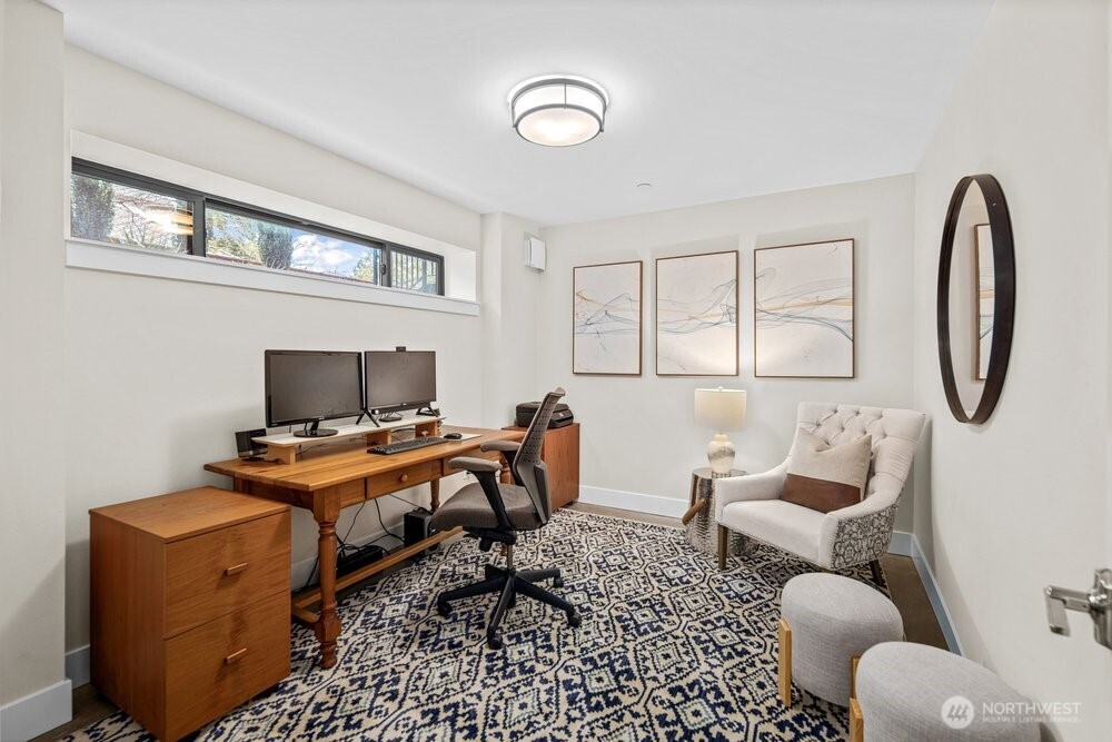 11223 NE 13th Lane , Bellevue, WA 98004