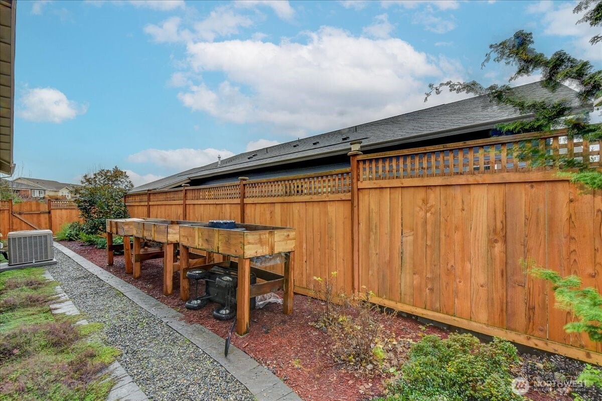 17909 145th Street E, Bonney Lake, WA 98391-6176