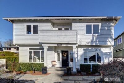 217 9th Avenue S, Edmonds, WA 98020