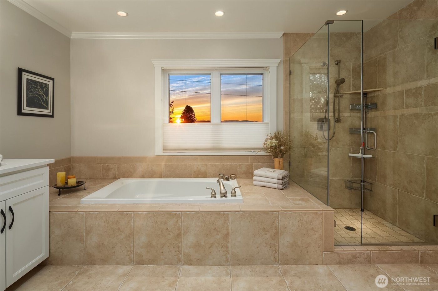 217 9th Avenue S, Edmonds, WA 98020