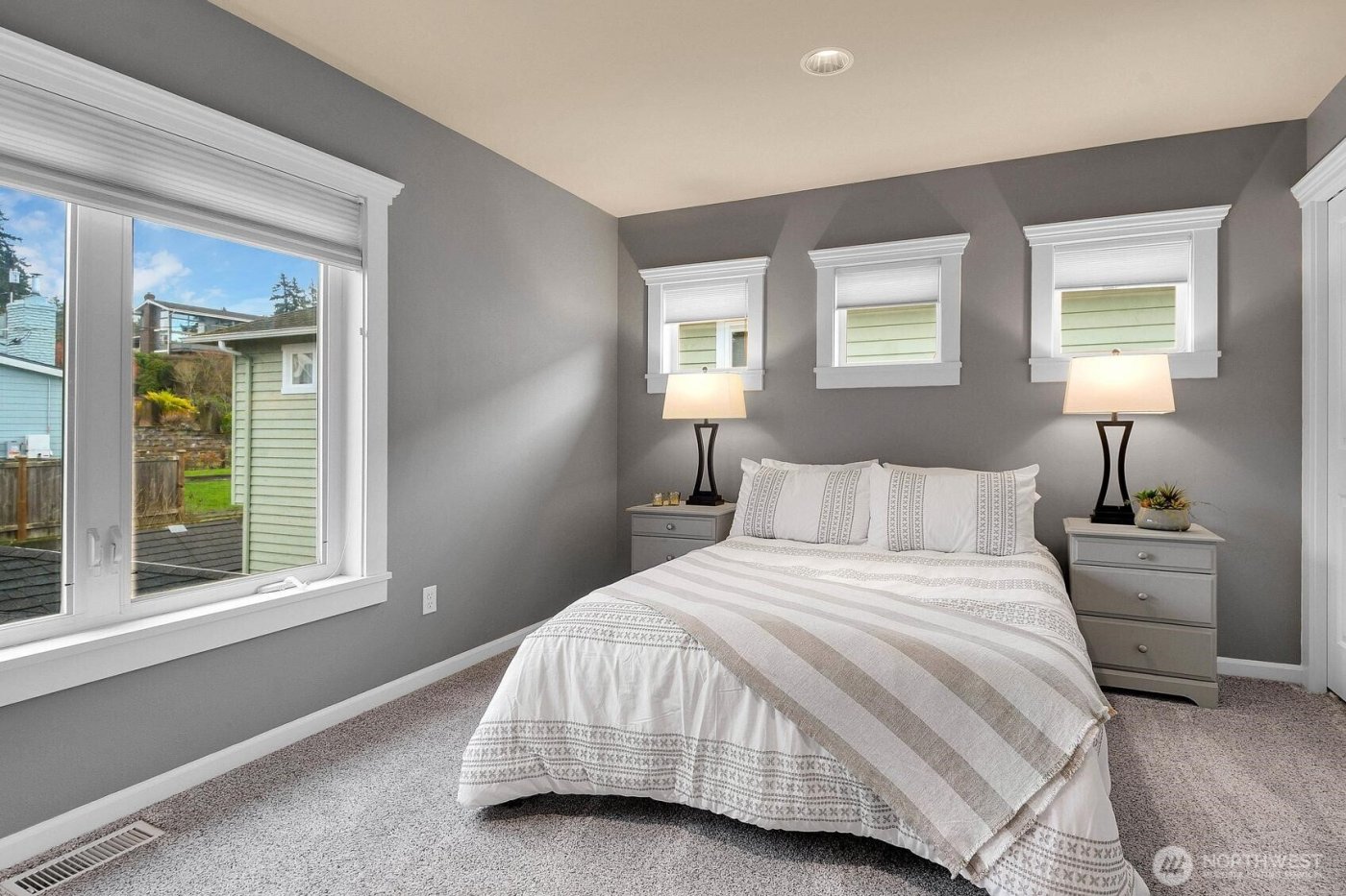 217 9th Avenue S, Edmonds, WA 98020