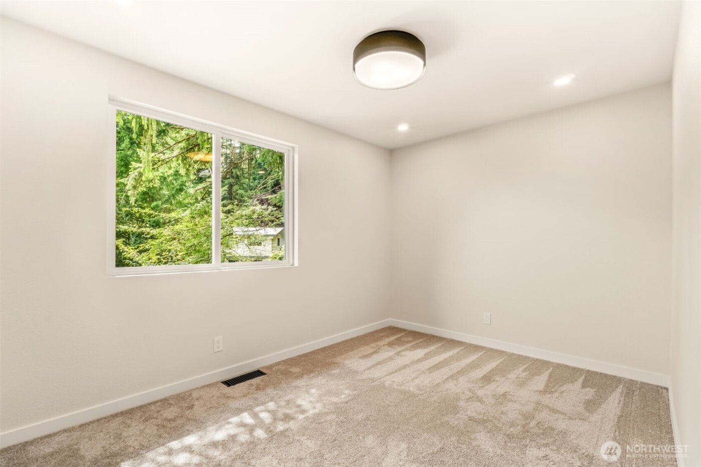 10554 NE 150th Court , Bothell, WA 98011