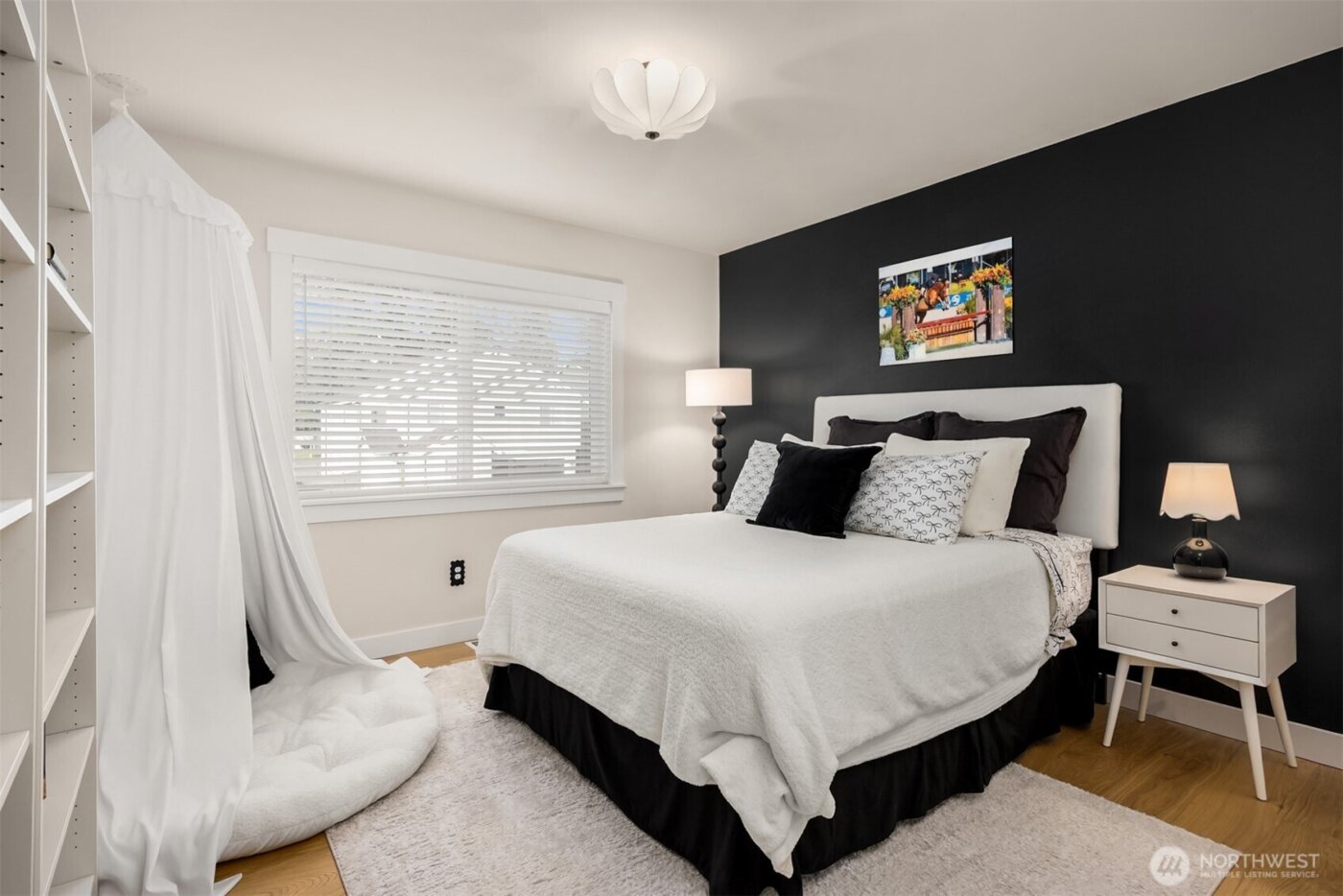 18581 Sawgrass Drive NE, Poulsbo, WA 98370