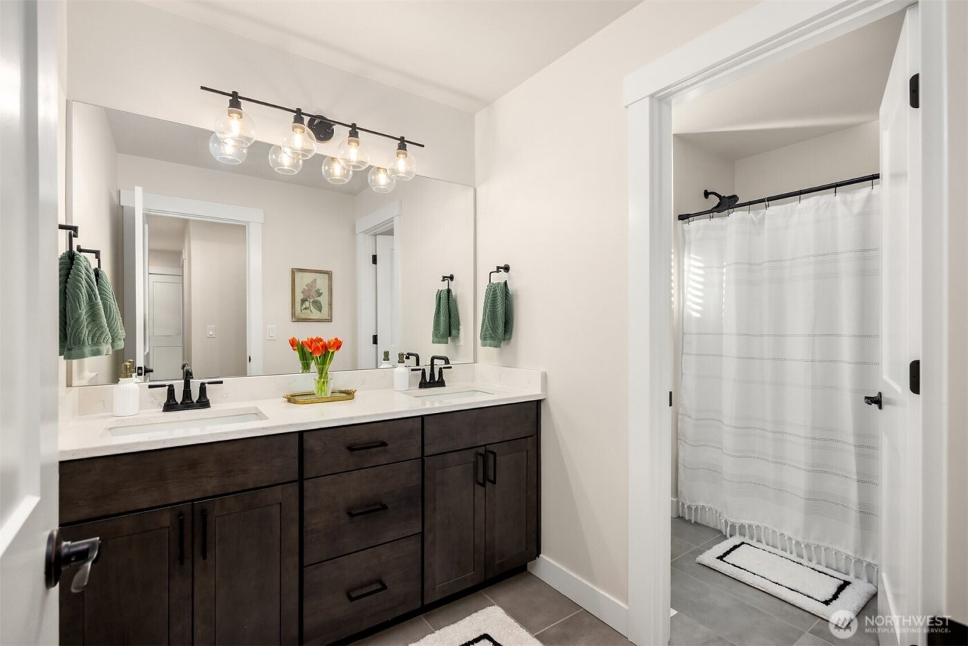 18581 Sawgrass Drive NE, Poulsbo, WA 98370