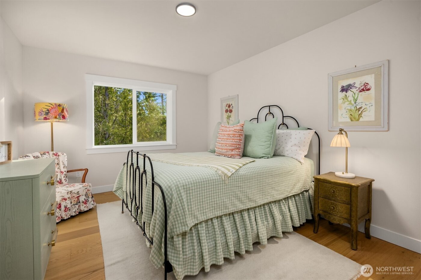 18581 Sawgrass Drive NE, Poulsbo, WA 98370