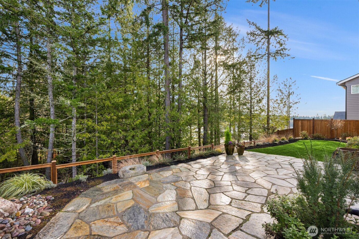 18581 Sawgrass Drive NE, Poulsbo, WA 98370