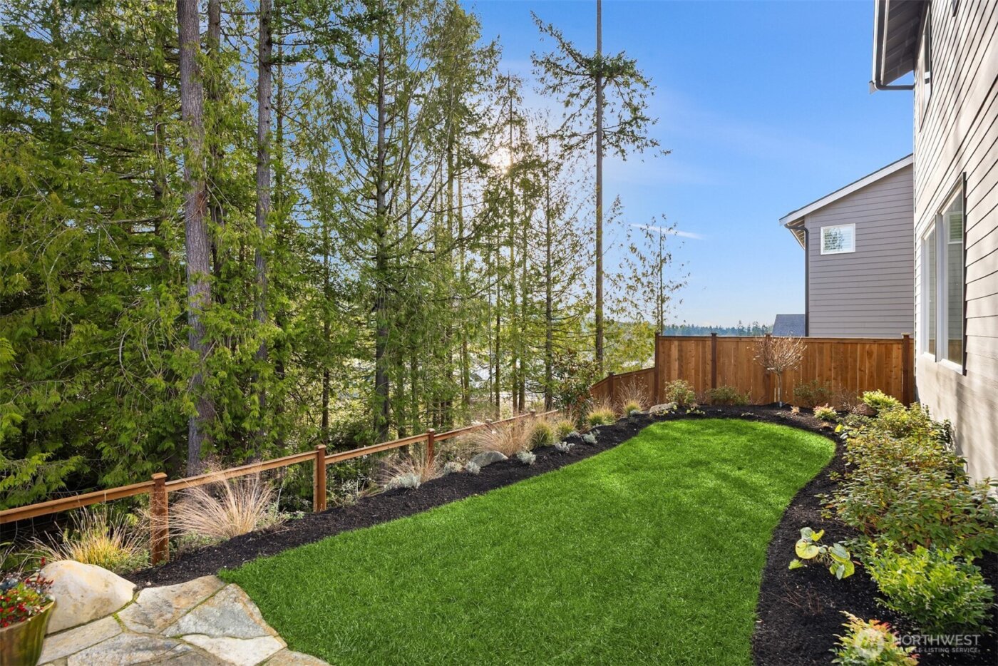 18581 Sawgrass Drive NE, Poulsbo, WA 98370