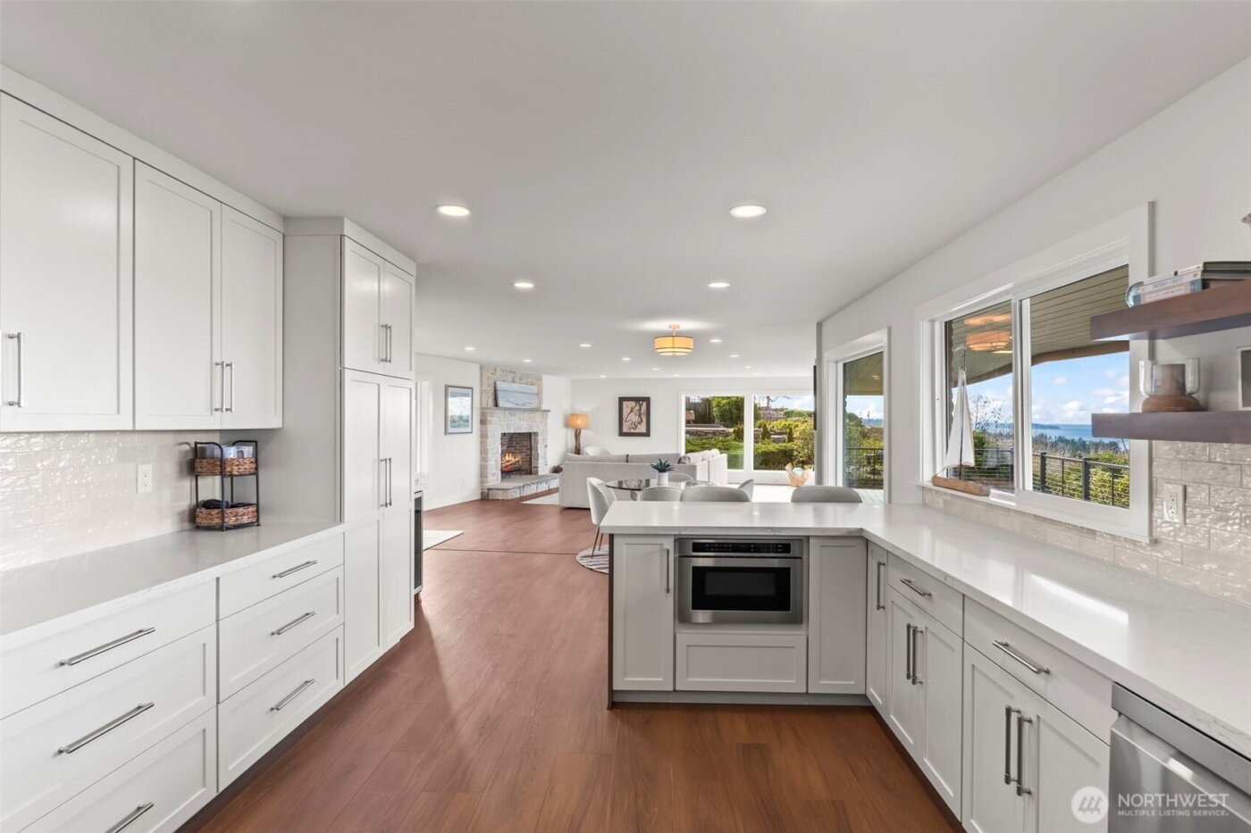 1774 N Jackson Avenue , Tacoma, WA 98406