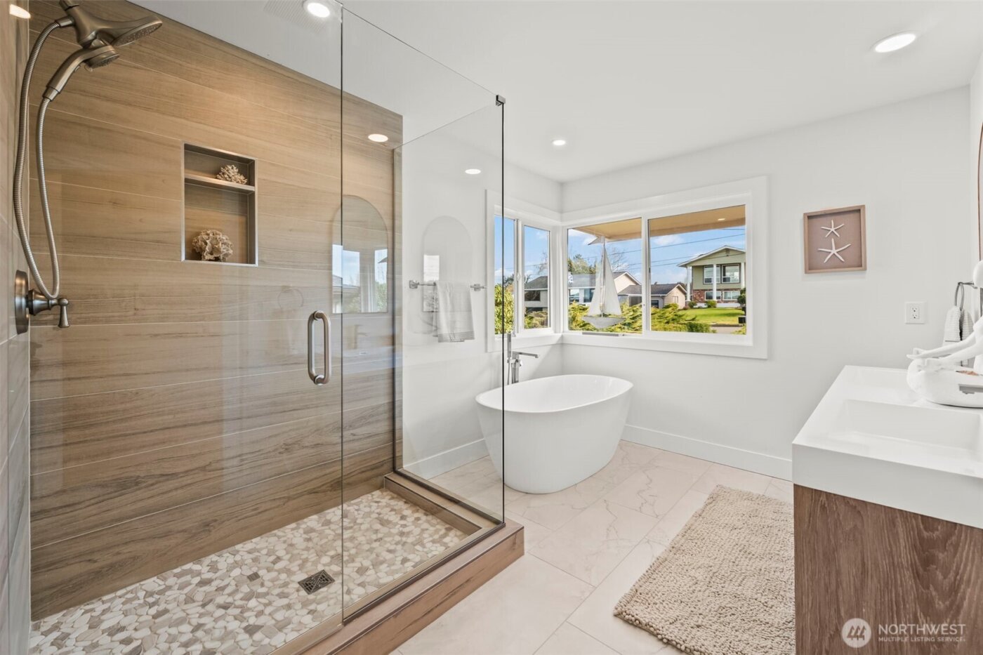 1774 N Jackson Avenue , Tacoma, WA 98406